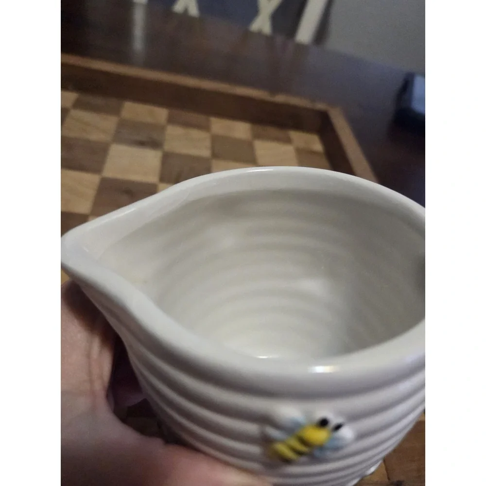 N/A bee metal